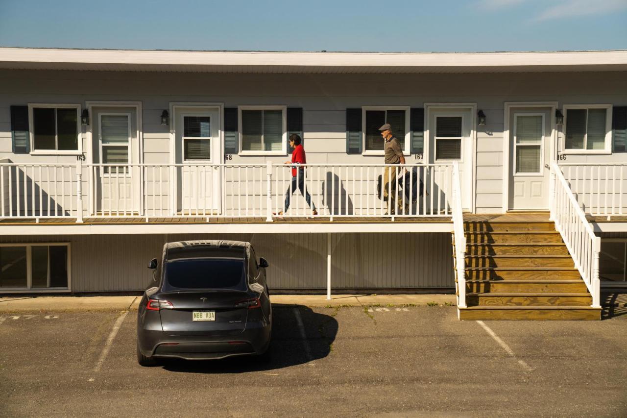 Auberge Sur Mer Notre Dame Du Portage Bagian luar foto