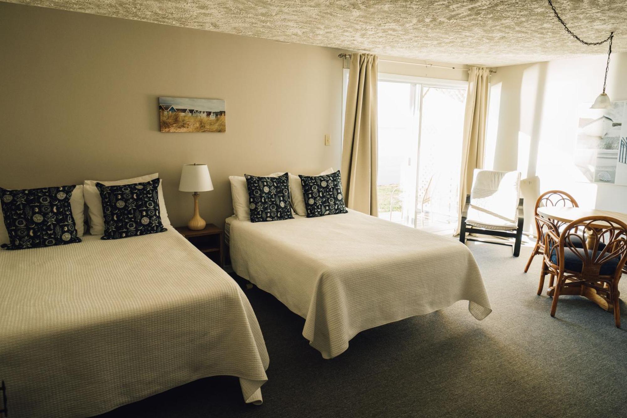 Auberge Sur Mer Notre Dame Du Portage Bagian luar foto