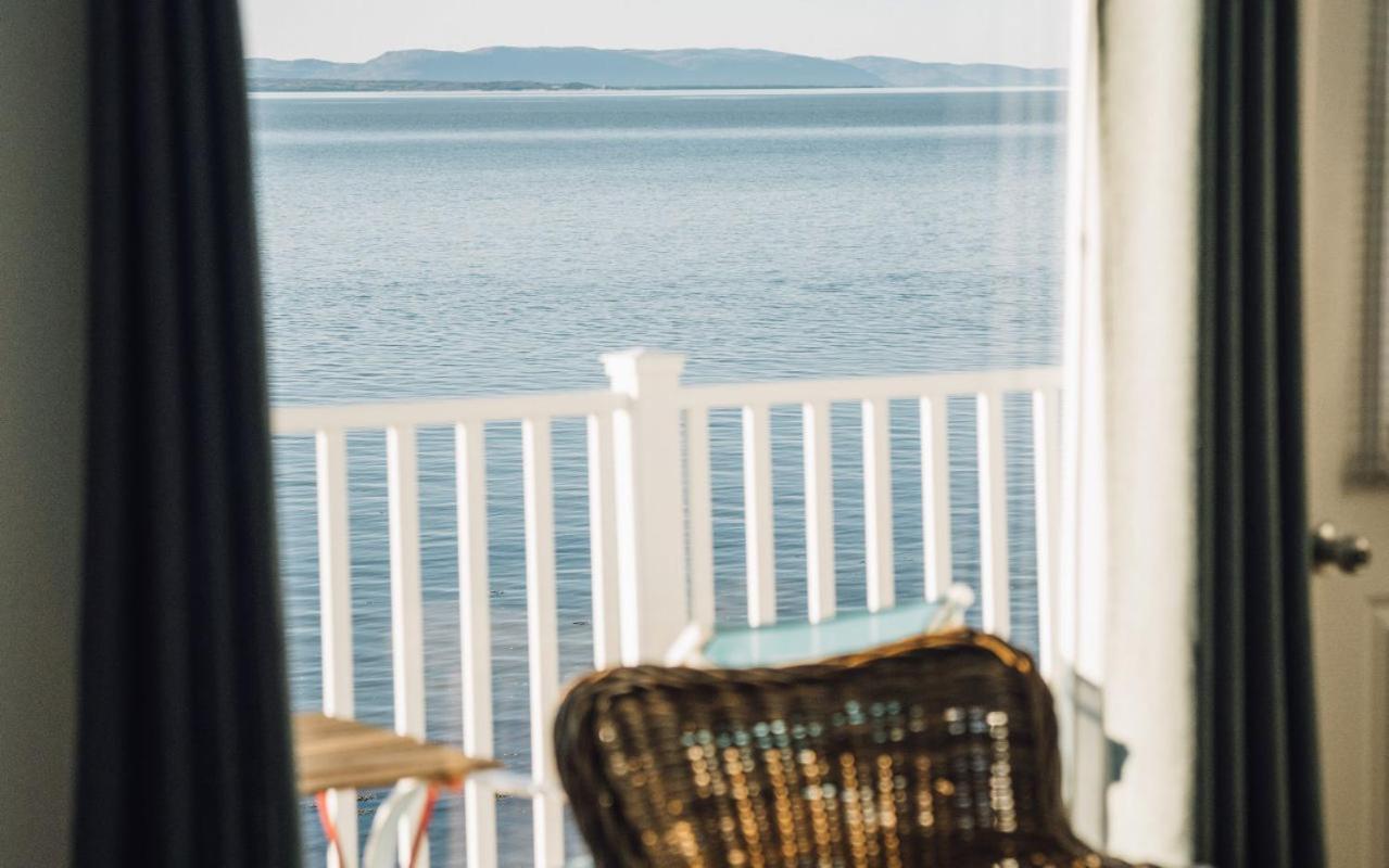 Auberge Sur Mer Notre Dame Du Portage Bagian luar foto